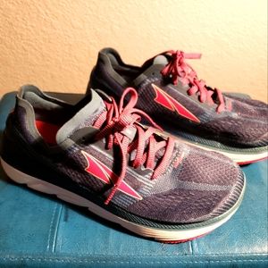 Altra Duo 1.5 Ladies size 10